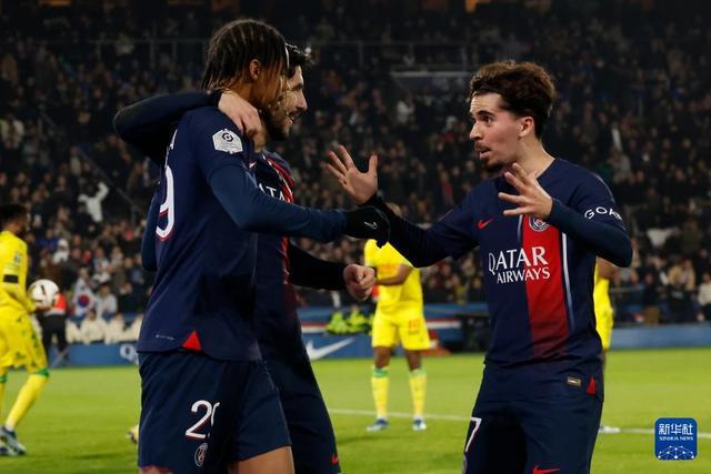 亚冠精英联赛：上海海港知耻后勇，首尔FC脸都不要了（亚冠精英联赛：上海海港强势反弹，首尔FC陷入争议）