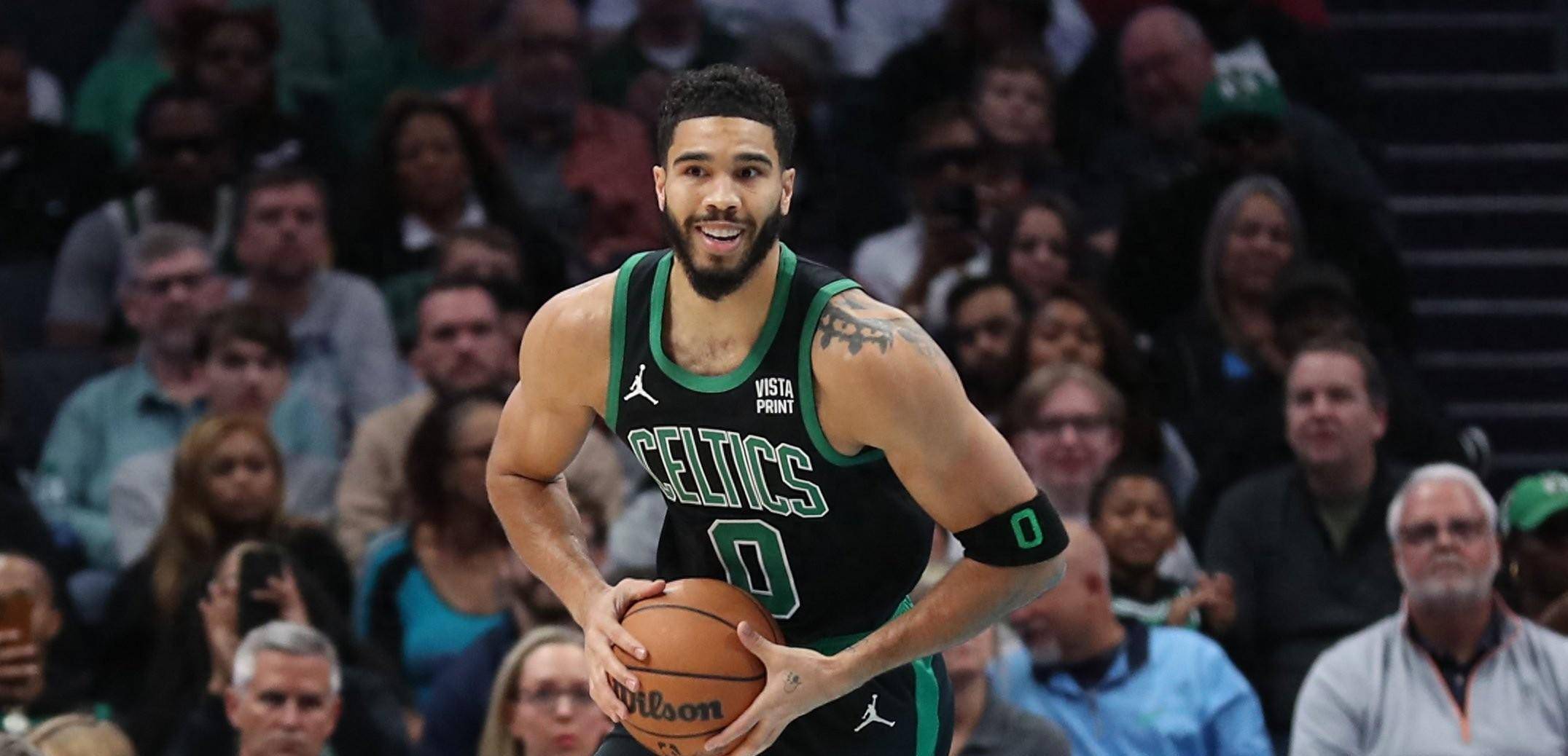 于根伟：今年我们外援的整体表现，我觉得应该能打到70分以上（于根伟：本季外援整体表现不低于70分）