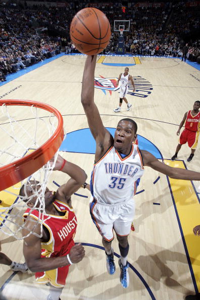 科尔：我们很多人的状态比较接近，所以不太可能建立固定首发（科尔：队内球员状态接近，暂难确定固定首发阵容）