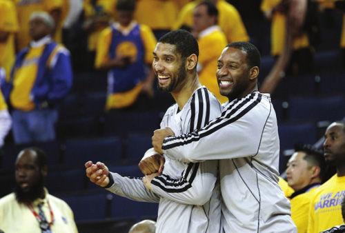 WCBA渐入佳境，后卫线上两员“虎将”越战越勇（WCBA赛势走高，后场双将愈战愈强）