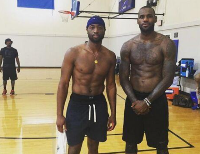 梅里诺玩二选一：佩德里＞维蒂尼亚、厄德高、罗德里（梅里诺的选择：佩德里高于维蒂尼亚、厄德高和罗德里）