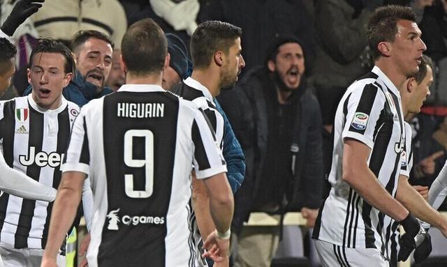 逆转功臣！麦丹13中10轰27分，里德末节4三分轰14分（逆转双星闪耀：麦丹13投10中砍27分，里德末节飙进4记三分独取14分）