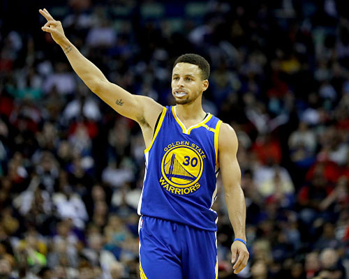 皮克：巴萨是所有冠军的有力竞争者，包括欧冠冠军（皮克：巴萨有实力争夺所有冠军，欧冠也不例外）