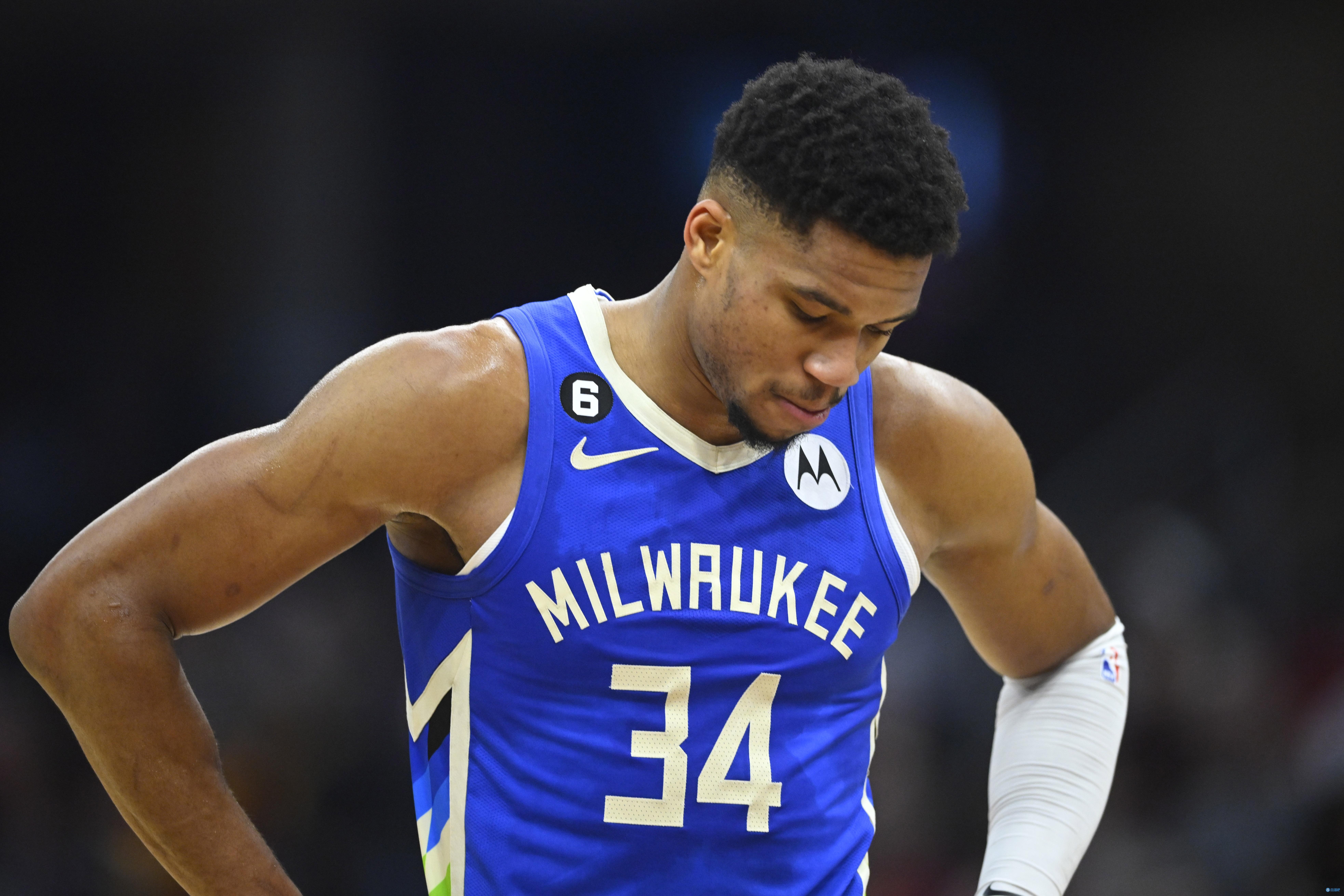 TA：阿隆索帅位暂时安全，输曼城不会让他立刻从皇马下课（TA：阿隆索帅位暂无大碍，哪怕输给曼城也不会立即被皇马解雇）